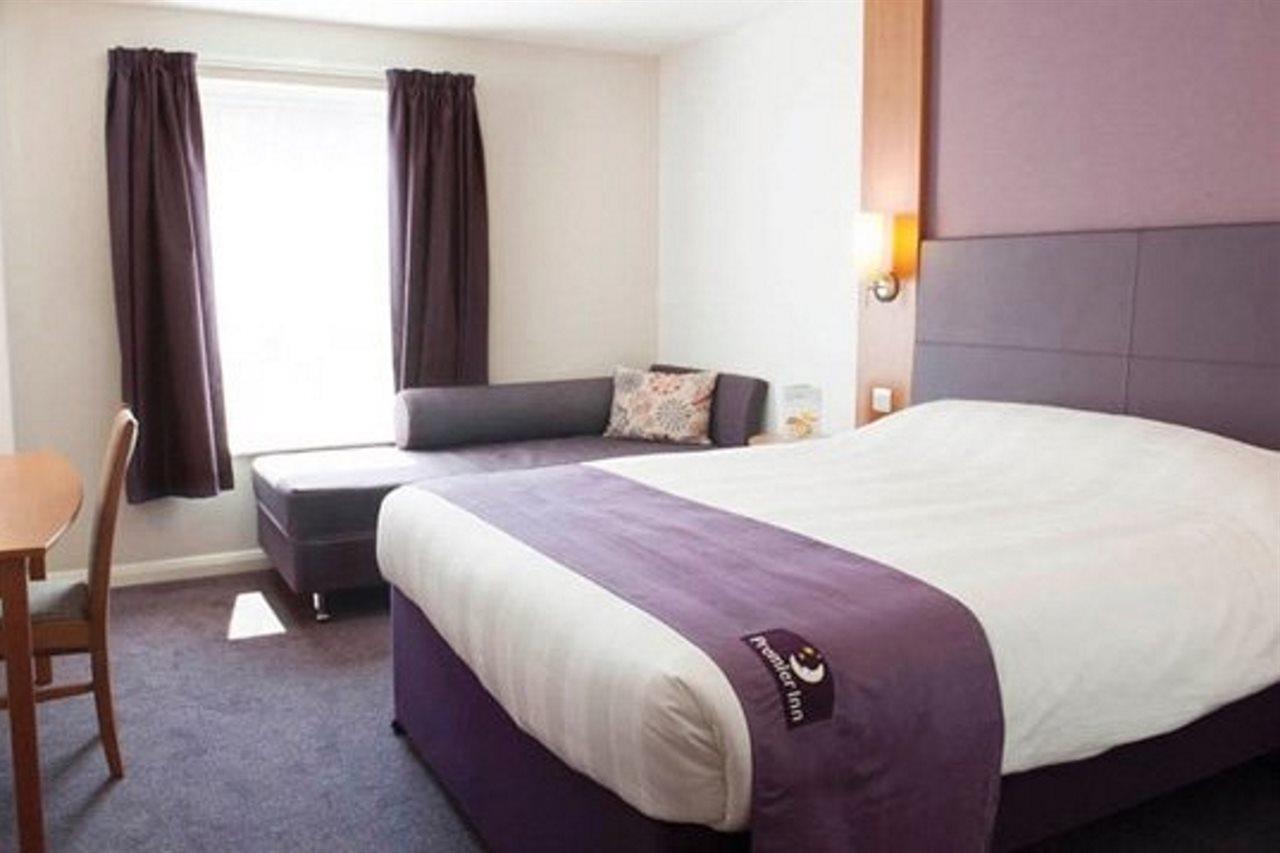 Premier Inn Guildford North - A3 Exteriér fotografie