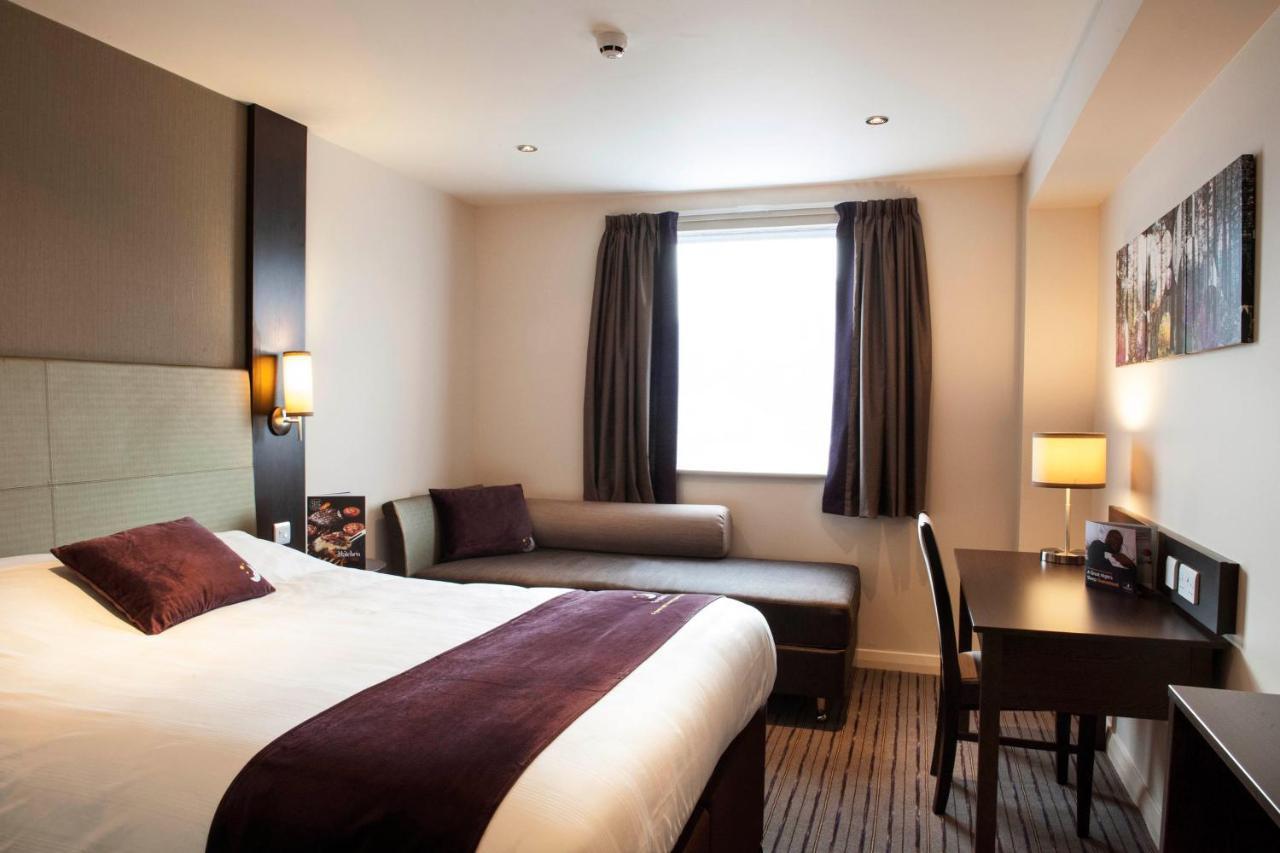 Premier Inn Guildford North - A3 Exteriér fotografie